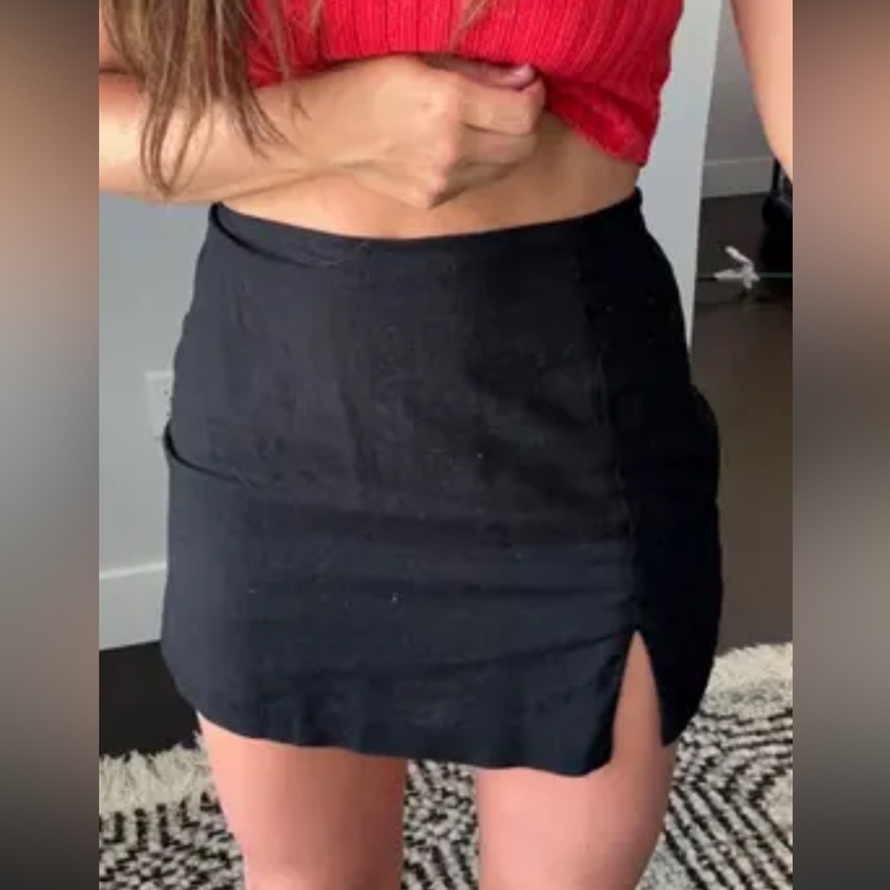 Abercrombie Linen Blend Slit Front Mini Skort in Black size Small